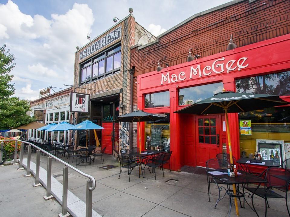 1010 Greenbriar Circle Decatur, GA 30033 - Photo 26 of 28 a view of cafe with outdoor sitting area
