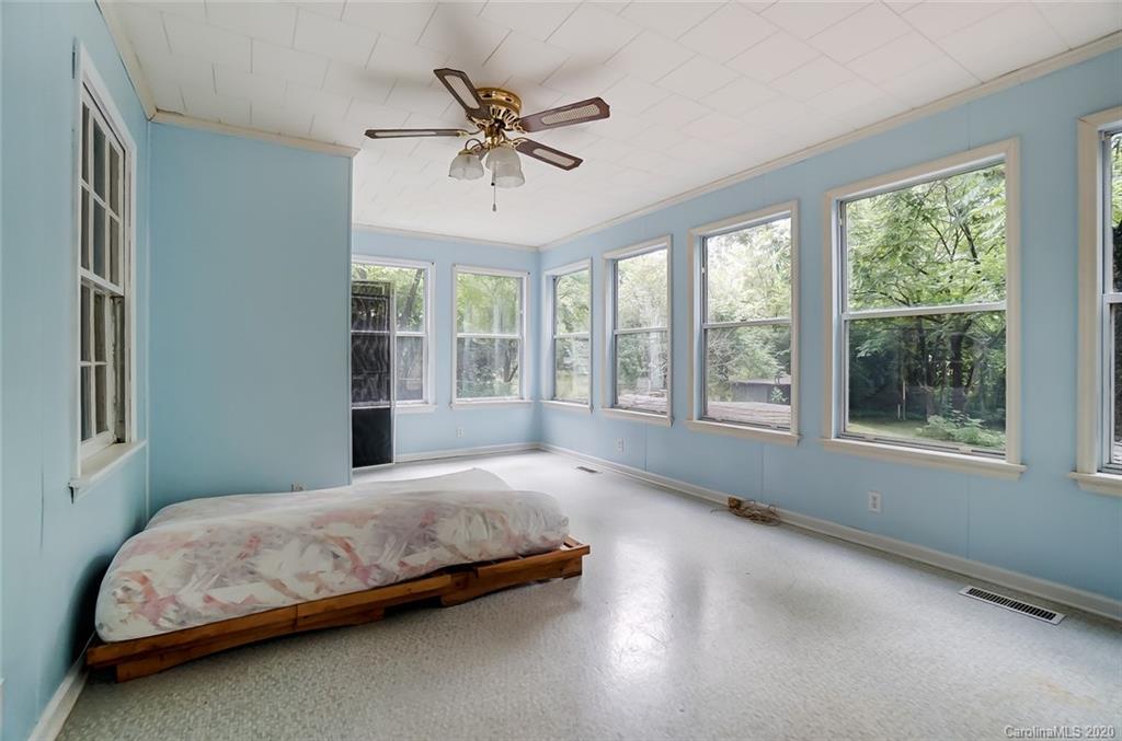 118 Robinson-Clemmer Road Dallas, NC 28034 - Photo 11 of 16 Gallery Image 11