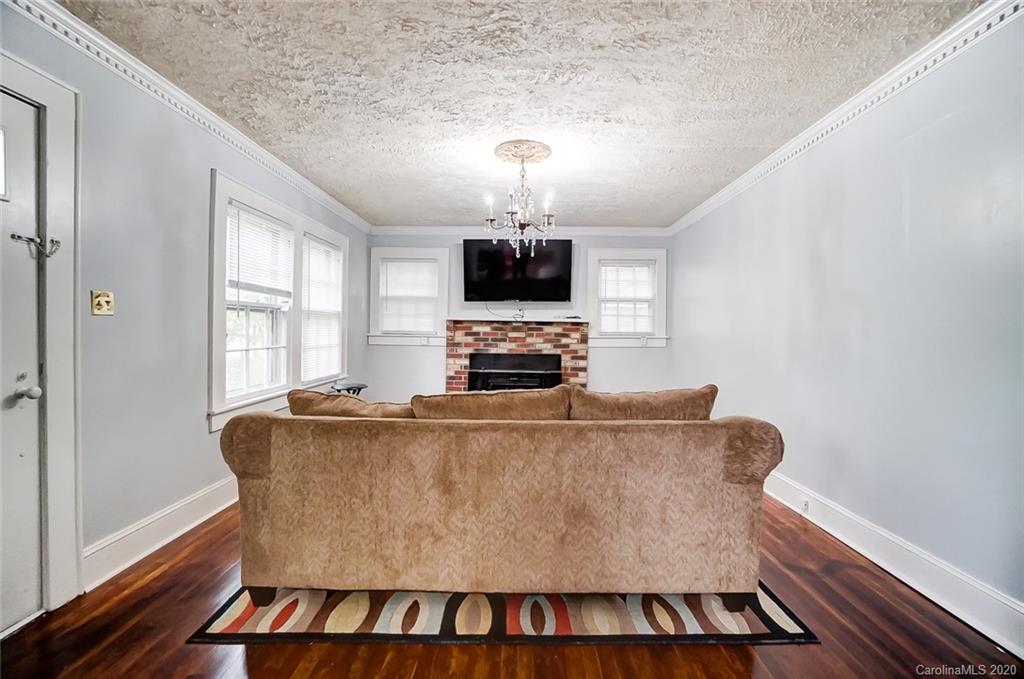 118 Robinson-Clemmer Road Dallas, NC 28034 - Photo 3 of 16 Gallery Image 3