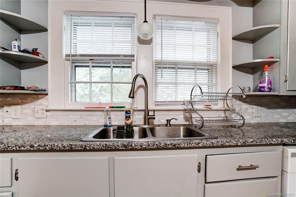 118 Robinson-Clemmer Road Dallas, NC 28034 - Photo 7 of 16 Gallery Image 7
