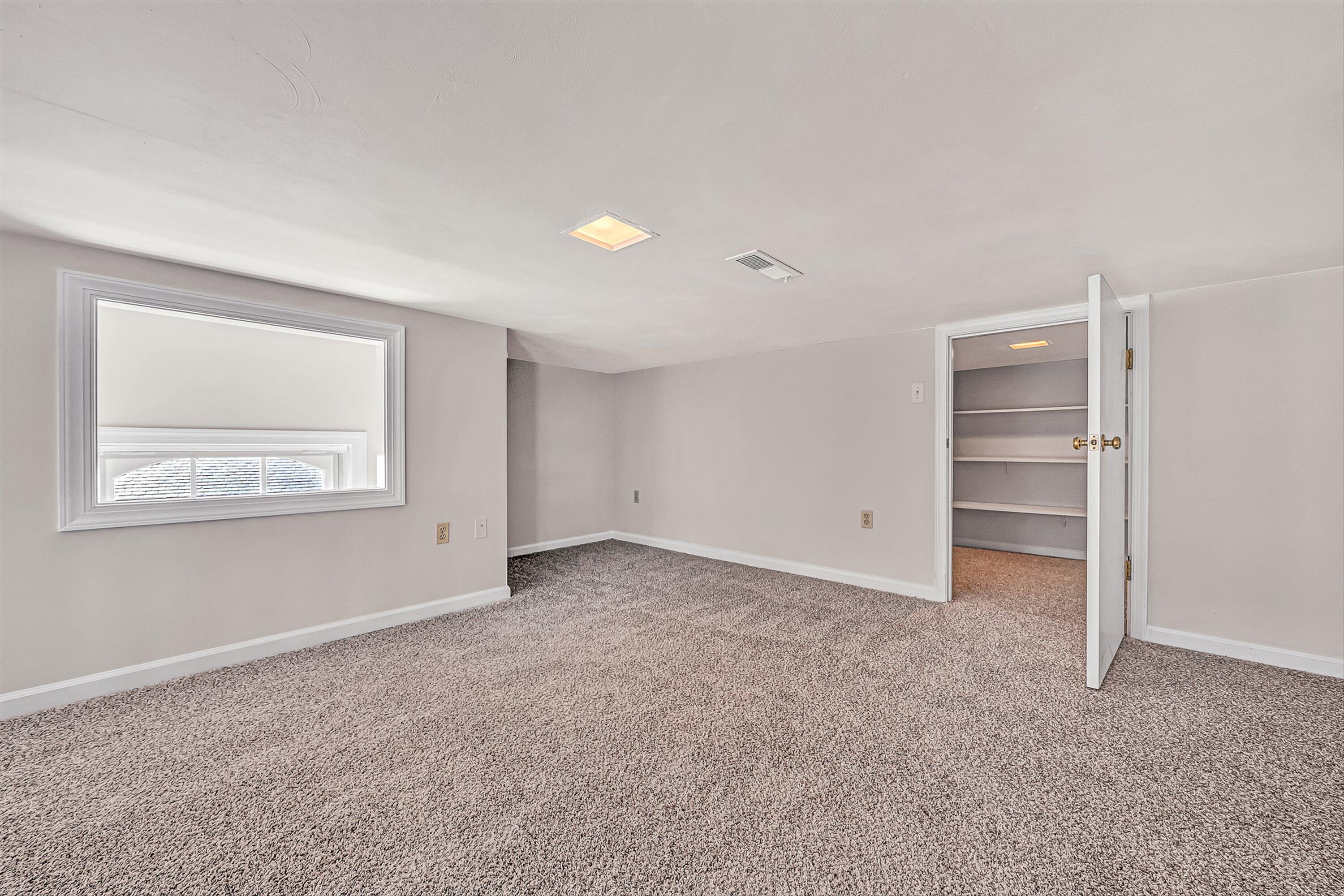 129 Academy Street Salem, VA 24153 - Photo 15 of 28 U/L Office/BR/Library/storage