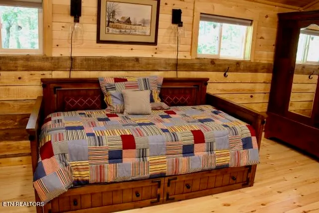 $1,350,000 | 4716-4728 Fred Jennings Road, Walland, TN 37886