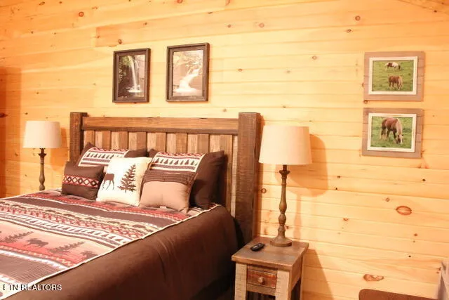 $1,350,000 | 4716-4728 Fred Jennings Road, Walland, TN 37886