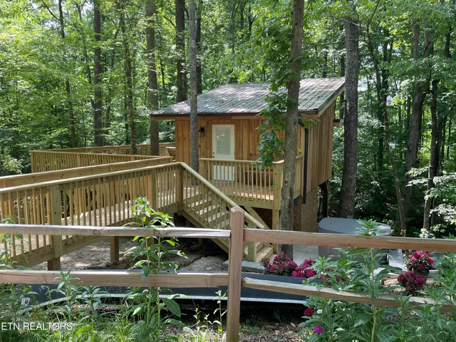 $1,350,000 | 4716-4728 Fred Jennings Road, Walland, TN 37886