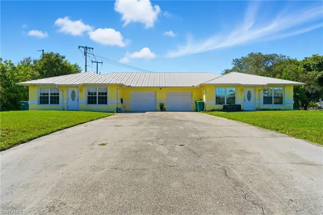 $725,000 | 1000 South Alhambra Circle, Naples, FL 34103