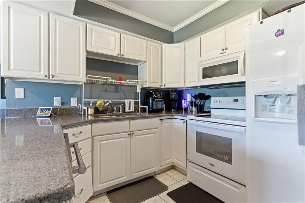 1000 South Alhambra Circle Naples, FL 34103 - Photo 8 of 50