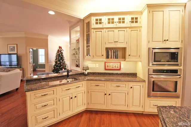 $499,900 | 1512 Victoria Green Boulevard, Evansville, IN 47715