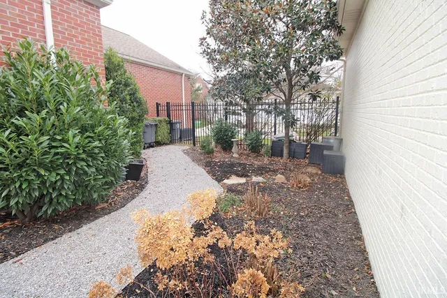 $499,900 | 1512 Victoria Green Boulevard, Evansville, IN 47715