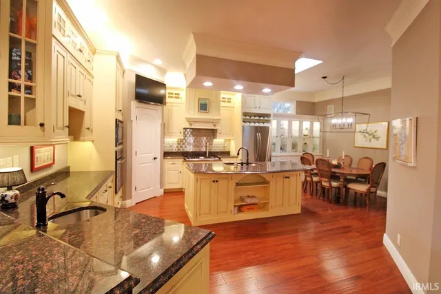 $499,900 | 1512 Victoria Green Boulevard, Evansville, IN 47715