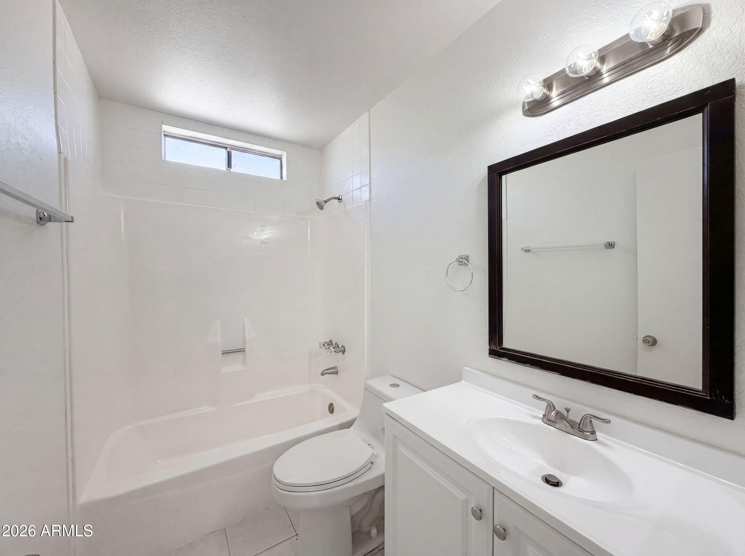 4260 East Vineyard Road Phoenix, AZ 85042 - Photo 19 of 24