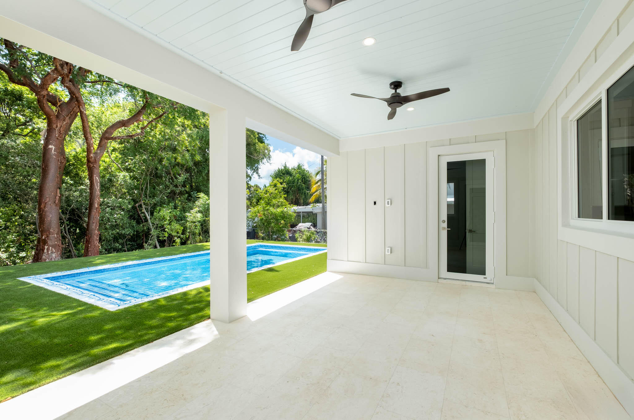 36 Park Road Islamorada, FL 33036 - Photo 4 of 40 Back Porch