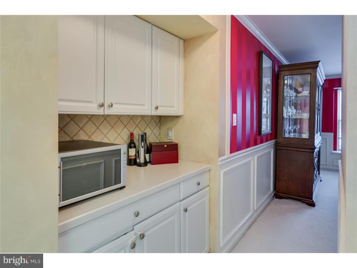 12 Rockingham Drive Marlton, NJ 08053 - Photo 6 of 25 Butler Pantry
