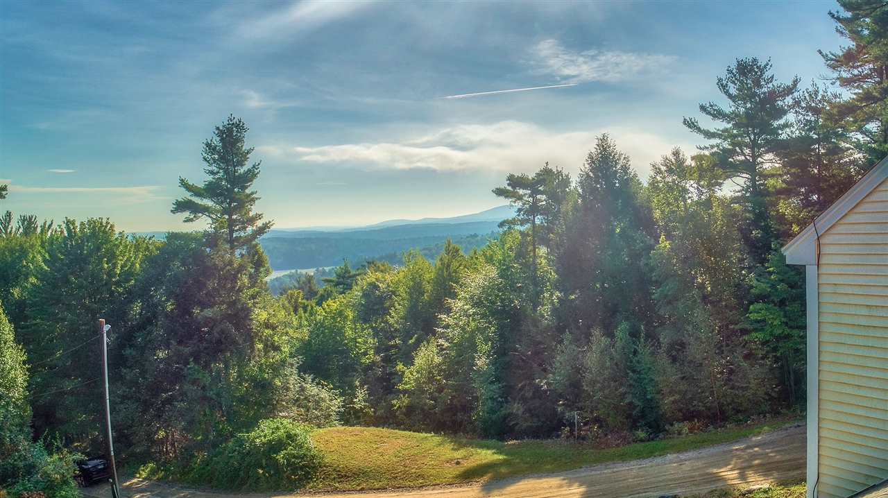 125 Bunker Hill Road New Boston, NH 03070 - Photo 3 of 34 Gallery Image 3
