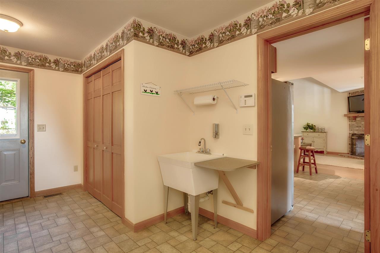 125 Bunker Hill Road New Boston, NH 03070 - Photo 31 of 34 Gallery Image 31
