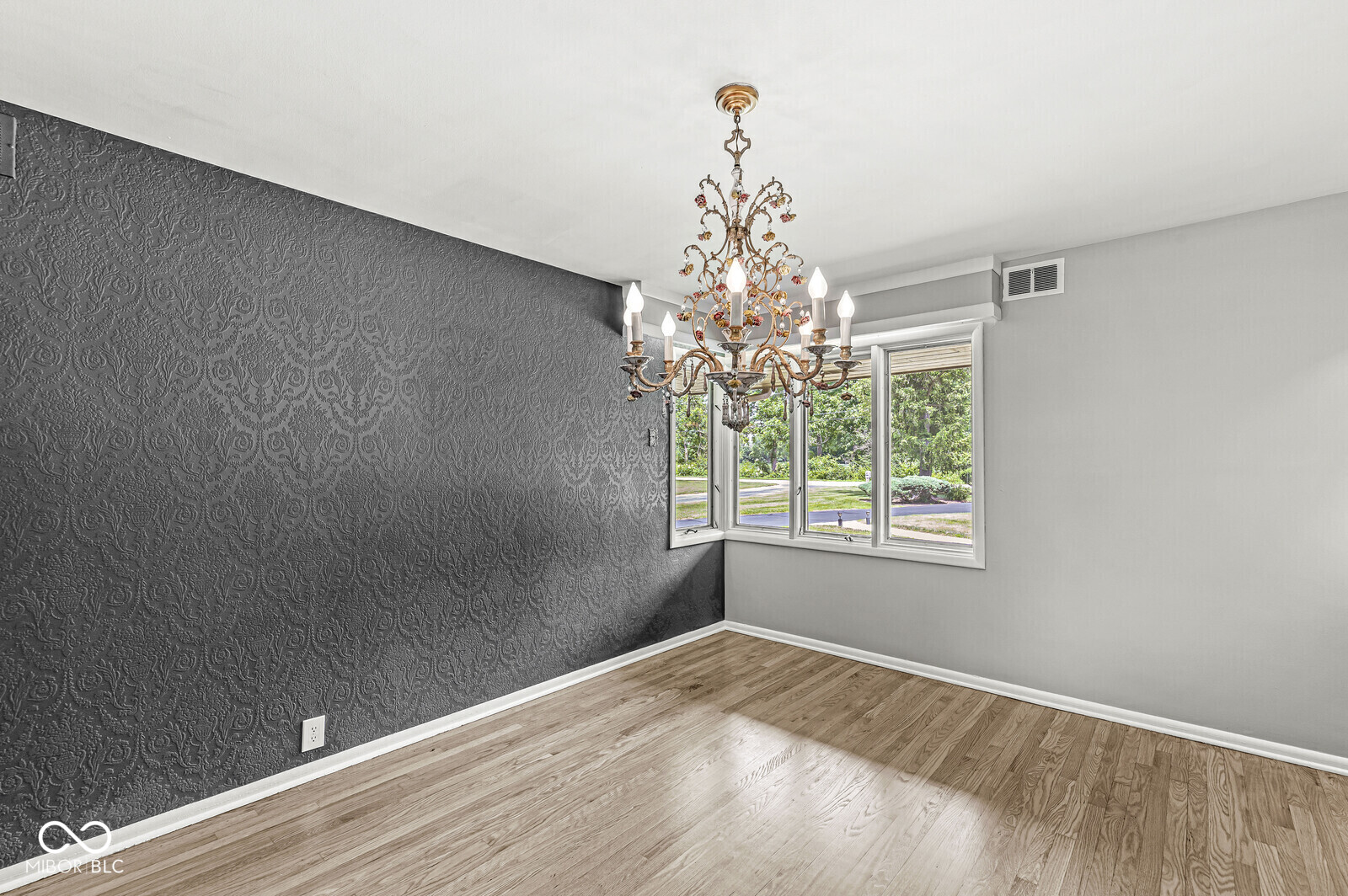 6630 Spring Mill Road Indianapolis, IN 46260 - Photo 25 of 44 Gallery Image 25