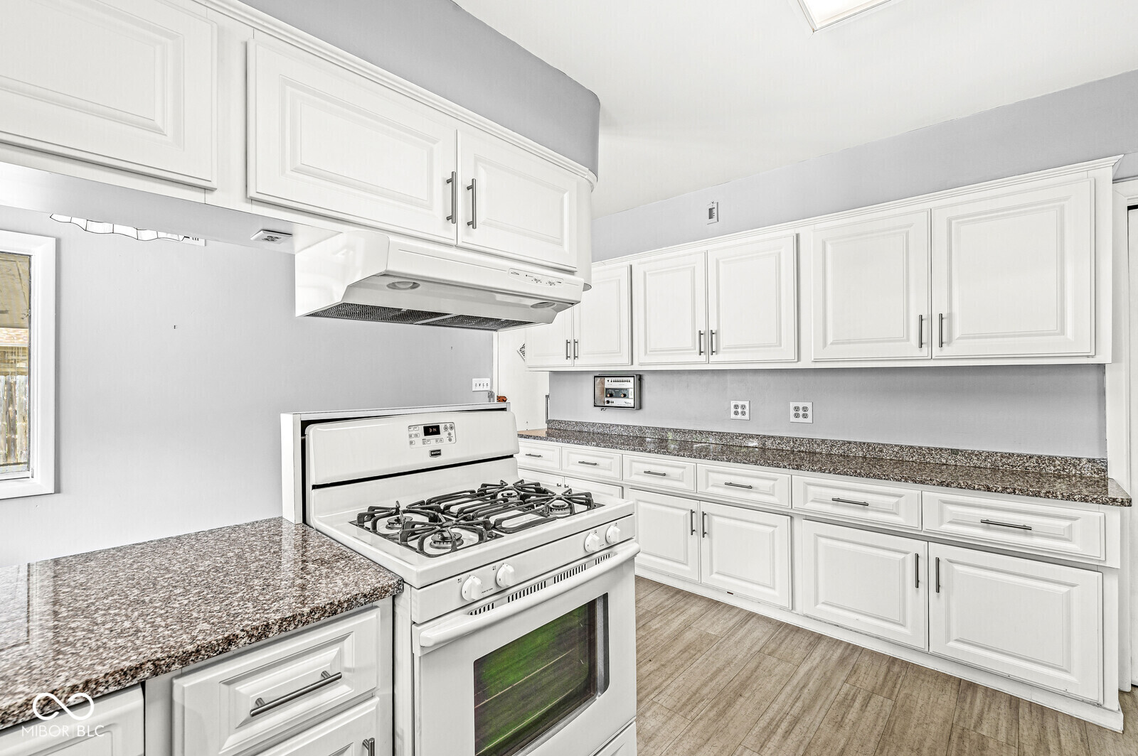6630 Spring Mill Road Indianapolis, IN 46260 - Photo 32 of 44 Gallery Image 32