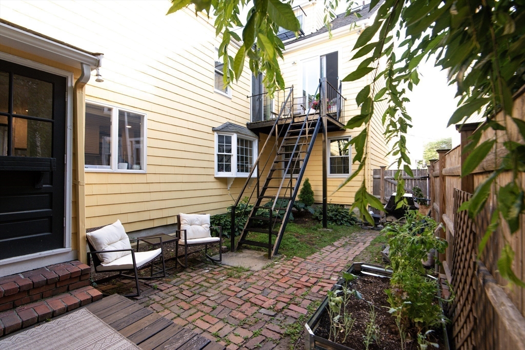 2 Seminary Street, Unit 2 Boston, MA 02129 - Photo 15 of 23 Gallery Image 15