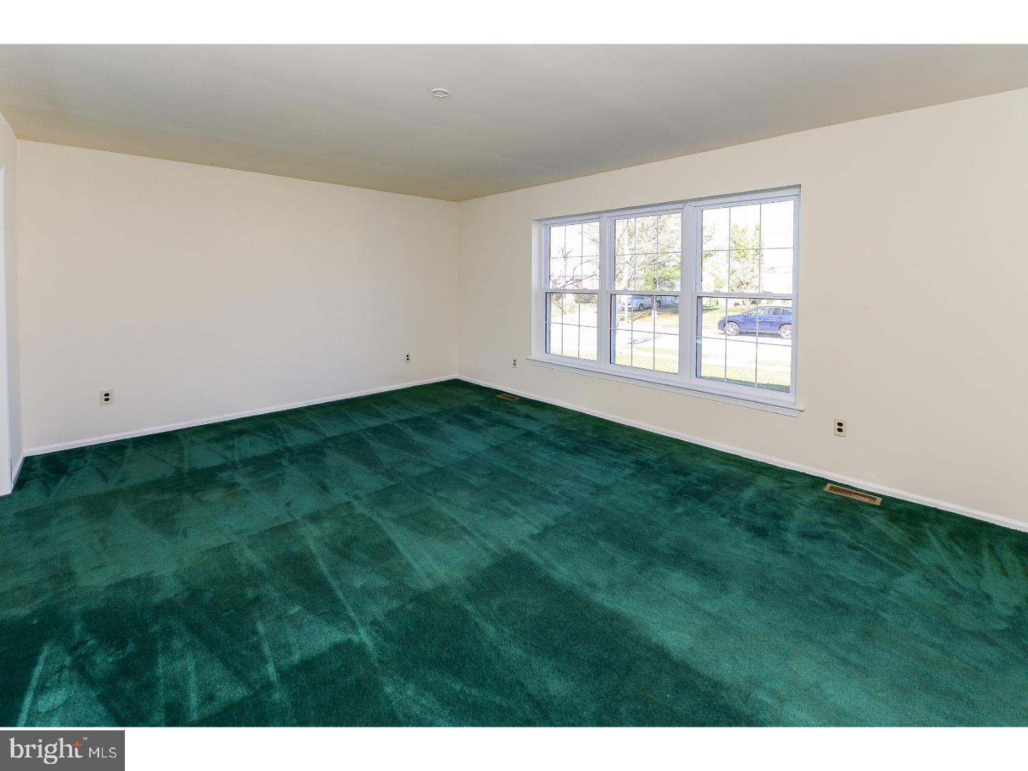 11 Utica Road Marlton, NJ 08053 - Photo 3 of 18
