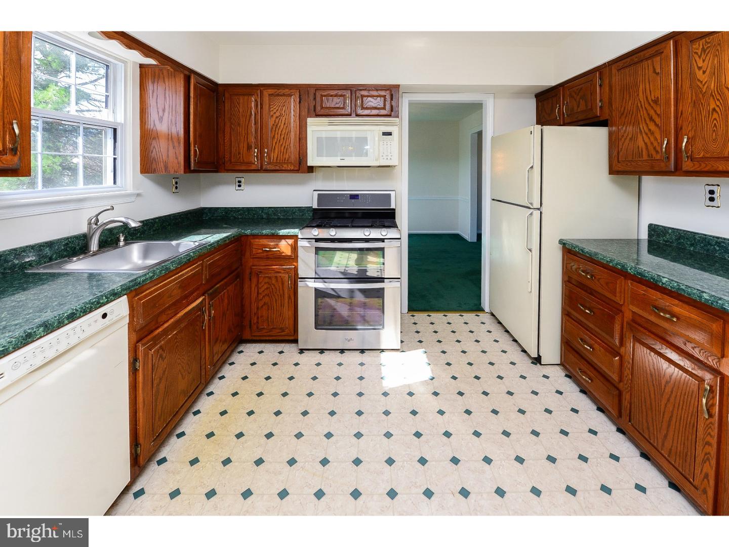 11 Utica Road Marlton, NJ 08053 - Photo 4 of 18