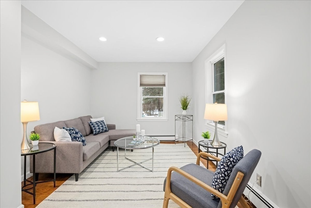 43 Longwood Road Reading, MA 01867 - Photo 14 of 32 Gallery Image 14
