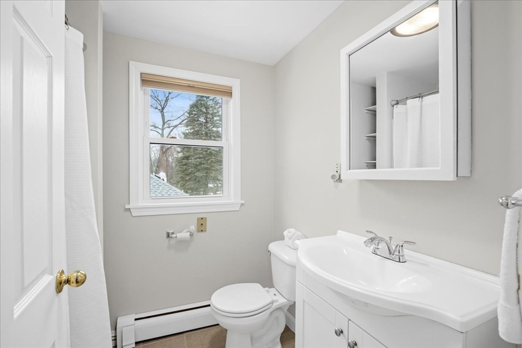 43 Longwood Road Reading, MA 01867 - Photo 24 of 32 Gallery Image 24