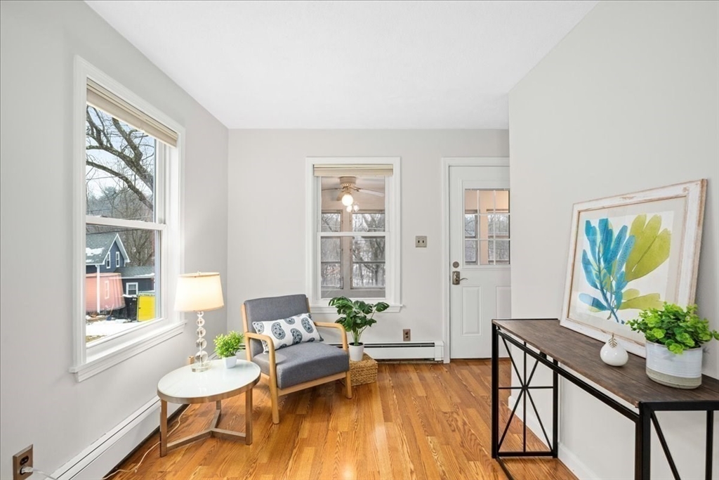 43 Longwood Road Reading, MA 01867 - Photo 5 of 32 Gallery Image 5