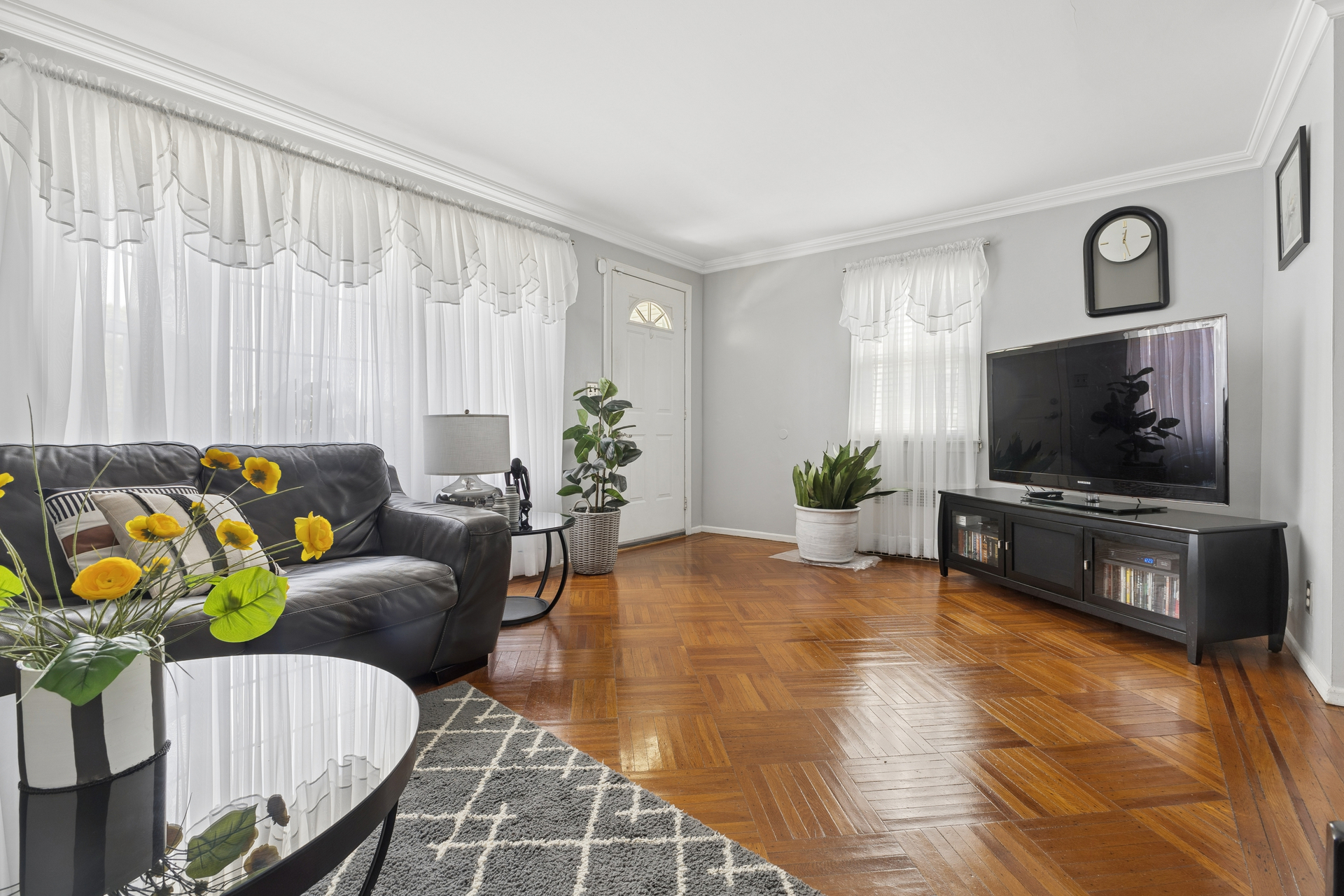 219-31 130th Road Queens, NY 11413 - Photo 3 of 18 Gallery Image 3