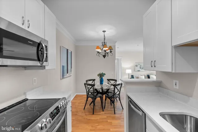 $500,000 | 1570 Spring Gate Dr., Unit 7303, McLean, VA 22102