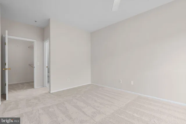 $500,000 | 1570 Spring Gate Dr., Unit 7303, McLean, VA 22102