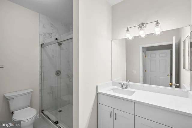 $500,000 | 1570 Spring Gate Dr., Unit 7303, McLean, VA 22102