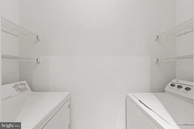 $500,000 | 1570 Spring Gate Dr., Unit 7303, McLean, VA 22102