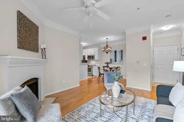 $500,000 | 1570 Spring Gate Dr., Unit 7303, McLean, VA 22102