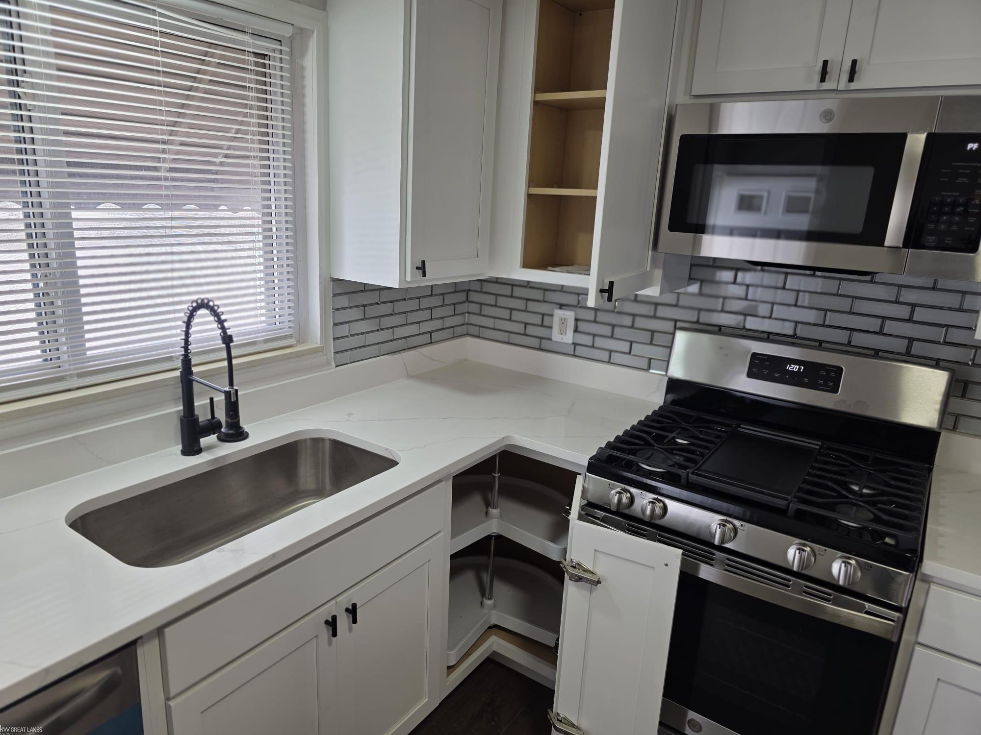 18595 Stephens Eastpointe, MI 48021 - Photo 11 of 30