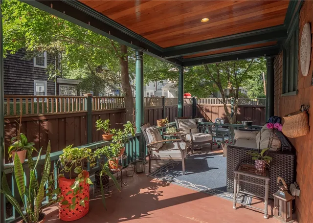 $1,850,000 | 17 Lincoln Street, Newport, RI 02840