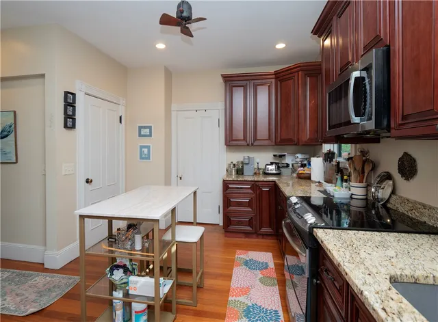 $1,850,000 | 17 Lincoln Street, Newport, RI 02840