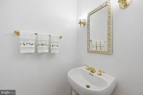 $1,295,000 | 308 Barnside Place, Rockville, MD 20850