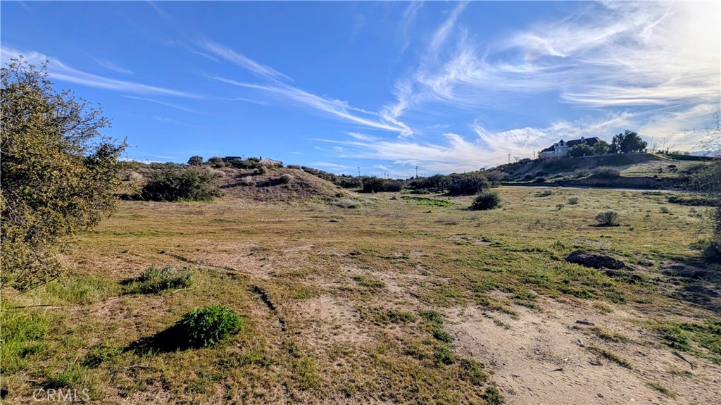 10735 Ranchero Road Oak Hills, CA 92344 - Photo 14 of 15