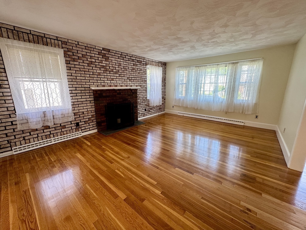2 Furbush Road Boston, MA 02132 - Photo 7 of 27
