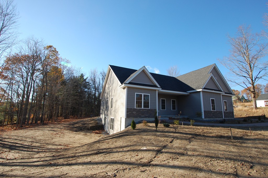 189 West Townsend Road Lunenburg, MA 01462 - Photo 5 of 30