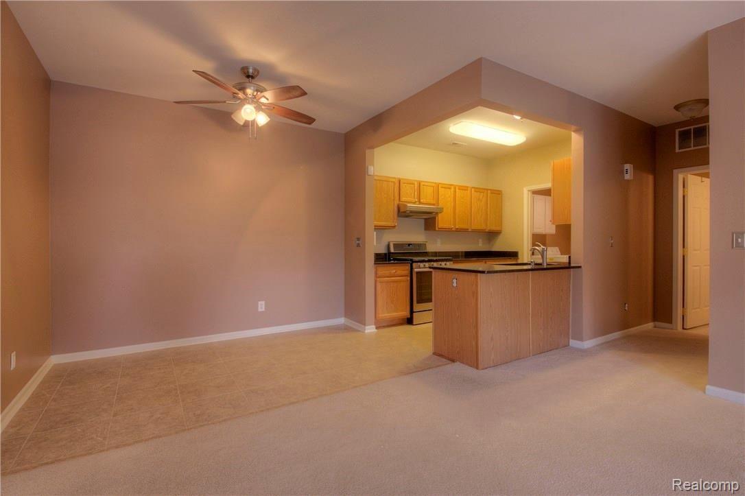 11720 Farmington Road, Unit 20 Livonia, MI 48150 - Photo 6 of 27 930A3299_300_301.jpg
