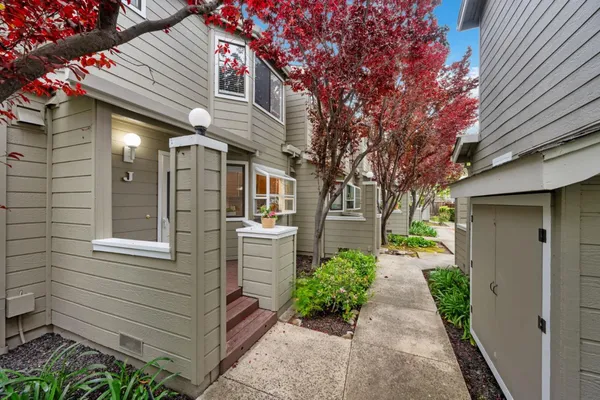 $1,099,888 | 2071 Plymouth Street, Unit J, Mountain View, CA 94043