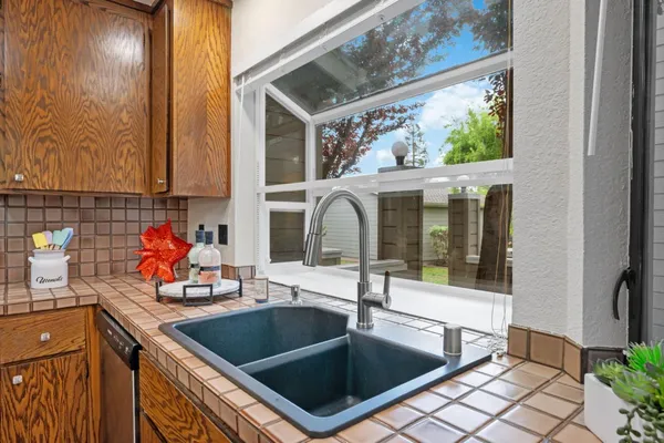 $1,099,888 | 2071 Plymouth Street, Unit J, Mountain View, CA 94043