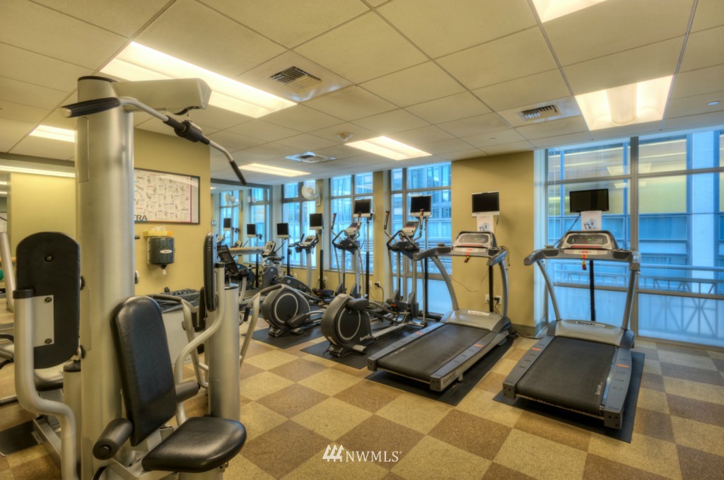 819 Virginia Street, Unit 906 Seattle, WA 98101 - Photo 13 of 15