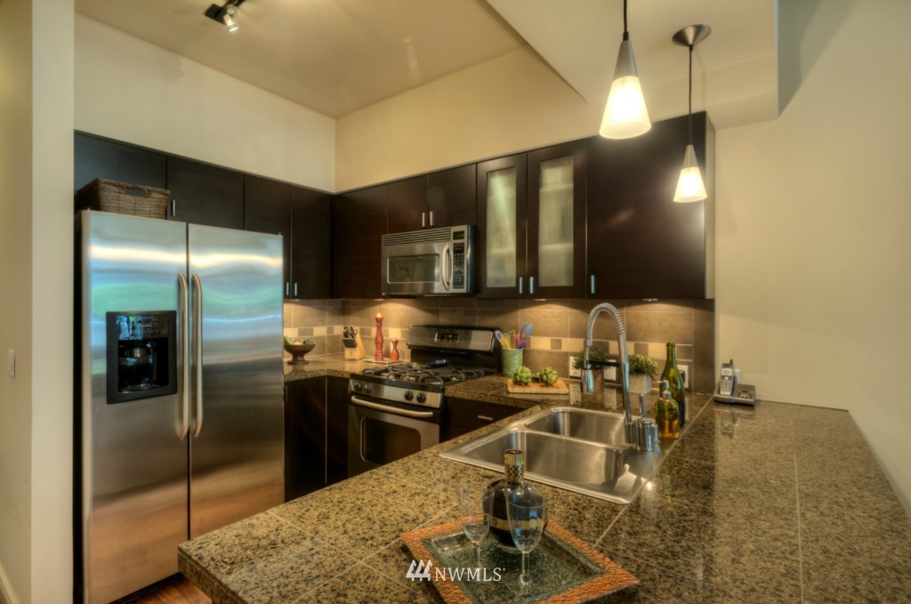819 Virginia Street, Unit 906 Seattle, WA 98101 - Photo 5 of 15