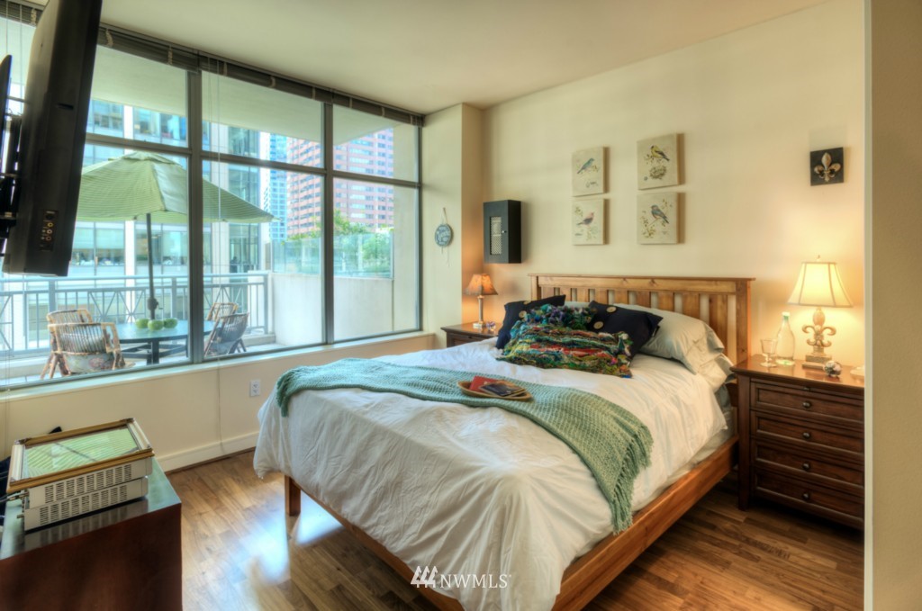 819 Virginia Street, Unit 906 Seattle, WA 98101 - Photo 7 of 15