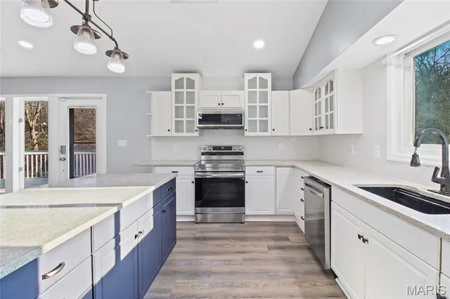 $460,000 | 4814 Red Cedar Valley Lane, High Ridge, MO 63049