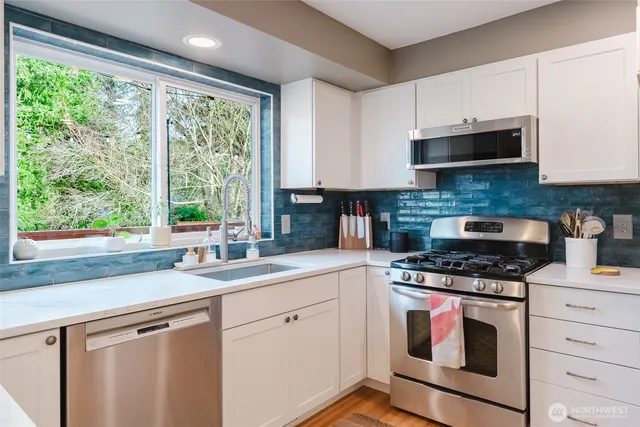 $845,000 | 3949 Lakemont Road, Bellingham, WA 98226