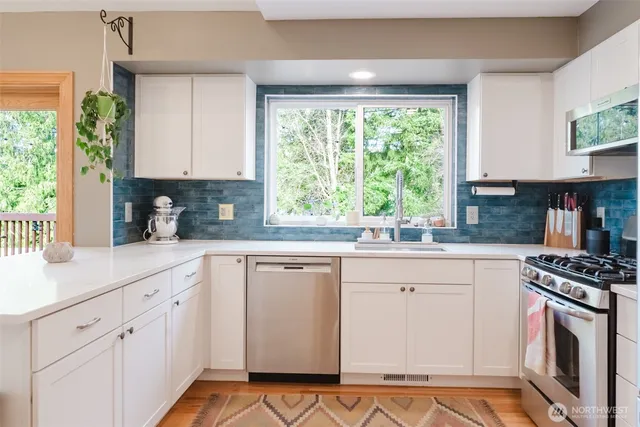 $845,000 | 3949 Lakemont Road, Bellingham, WA 98226