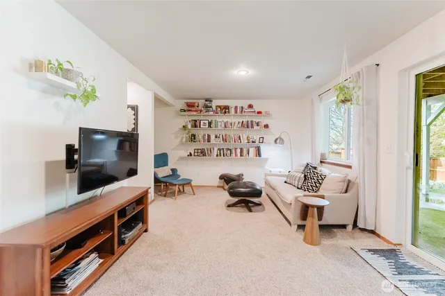 $845,000 | 3949 Lakemont Road, Bellingham, WA 98226