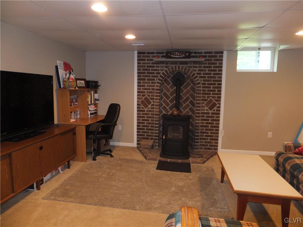 3434 Smith Hill Road Slatington, PA 18080 - Photo 15 of 27 Gallery Image 15